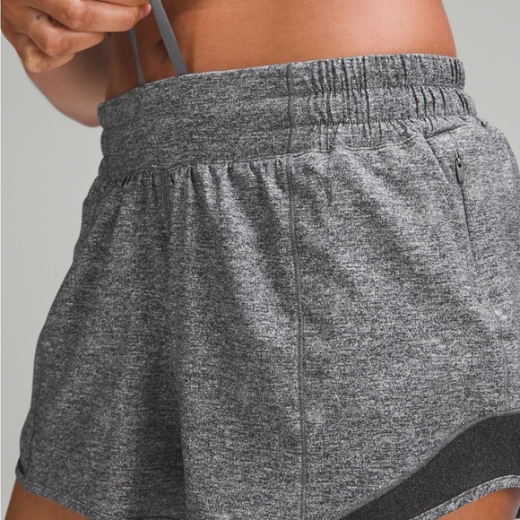 Lululemon Hotty Hot Short 2.5” Size 10 athletic Gym Heather Lux Multi black - Picture 3 of 11